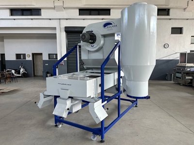 200-500 kg/ saat Vibrasyonlu Kuruyemiş Eleme Makinası
