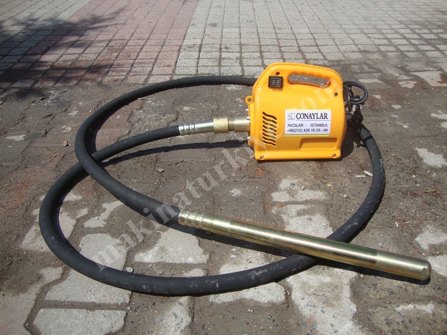 Omuz Askılı Beton Vibratör / 1,5Hp 