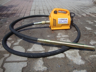 Omuz Askılı Beton Vibratör / 1,5Hp  - 2