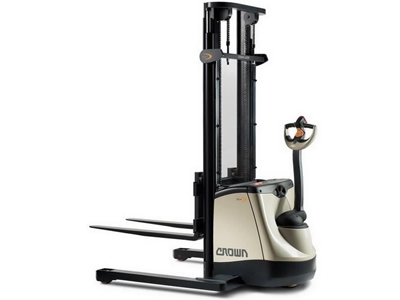 1.35 Ton Yaya Kumandalı İstifleme Makinesi - 1