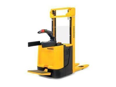 1.4 Ton Elektrikli İstifleme Makinesi / Jungheinrich Erc 214 - 0