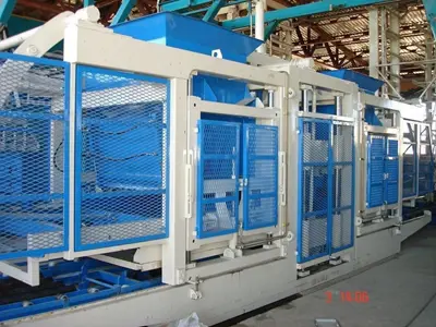 Çelik İş Tam Otomatik Beton Parke Ve Briket Makinesi