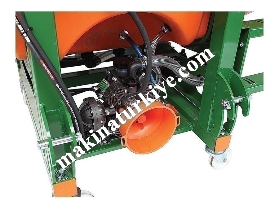 Tarla Pülverizatörü 600 litre Tarla İlaçlama Makinası  - Önallar ALFA YHP-600