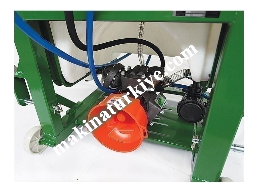 Tarla Pülverizatörü 800 litre Tarla İlaçlama Makinası - Önallar BETA SP-800