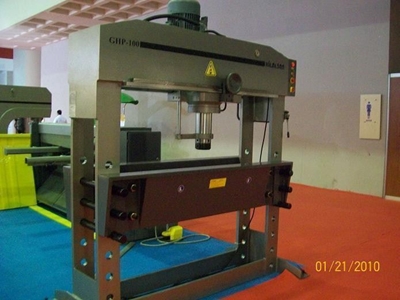 Hidrolik Pres 100 Ton 1200 Mm - 0