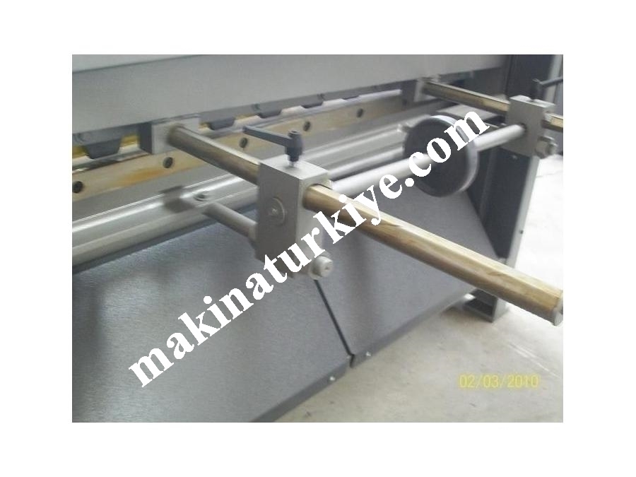 Redüktörlü Giyotin Makas 1550x3
