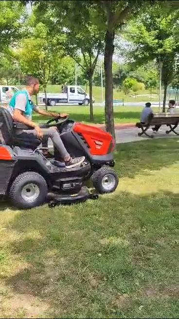 Seco Çim Biçme Traktörü