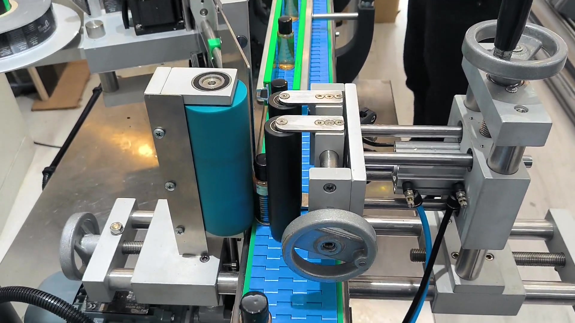 Otomatik Etiketleme Makinesi (3)