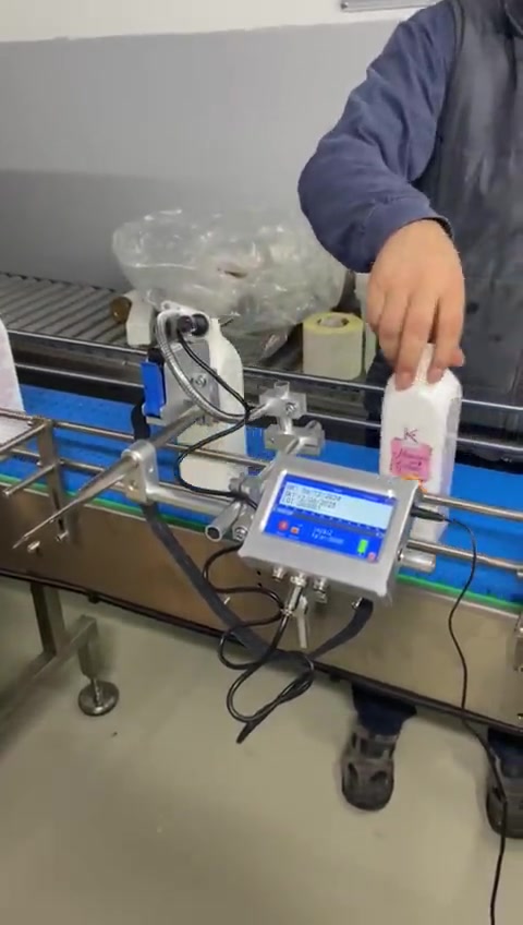 Geliştirilmiş Sistemli Konveyörlü Tarih Kodlama Makinası