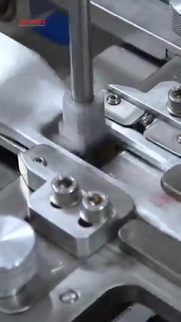 135 Adet / Dakika Kırıntılı Çikolata Paketleme Makinesi