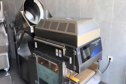 30-50 kg/ h Nuts Roasting Machine 