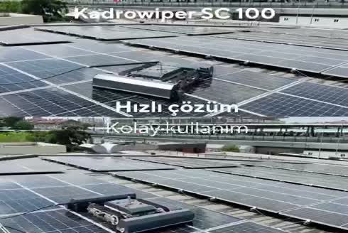 Kadrowiper CS 100 Güneş Paneli Temizleme Makinesi
