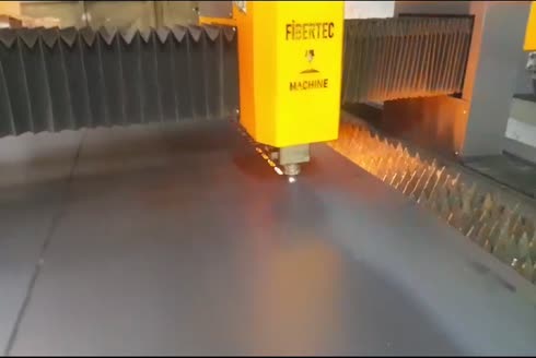 Fiber Lazer Kesim Makinası (1500X3000x150 mm)
