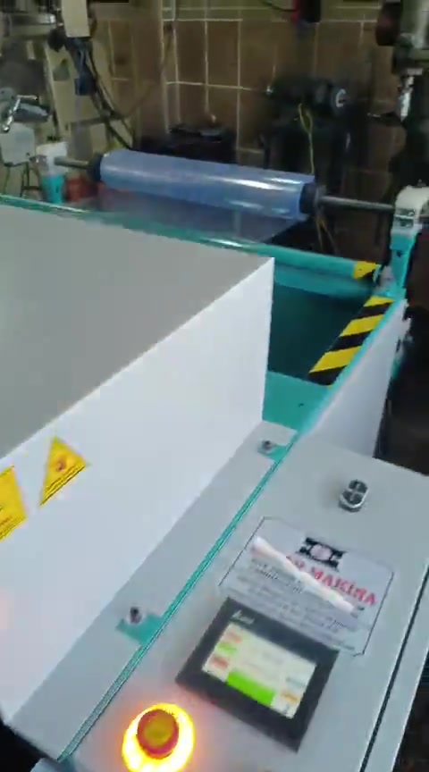 Kumaş Nonwoven Ebatlama Makinesi