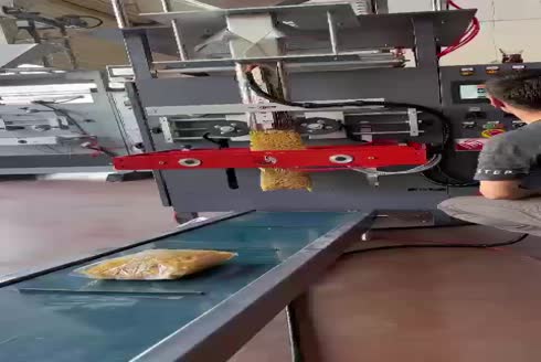 40 Adet/Dakika Bakliyat Dikey Dolum Paketleme Makinesi