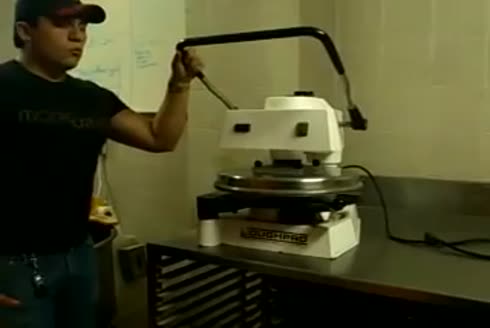 Machine à étaler la pâte à pizza DP2000BP