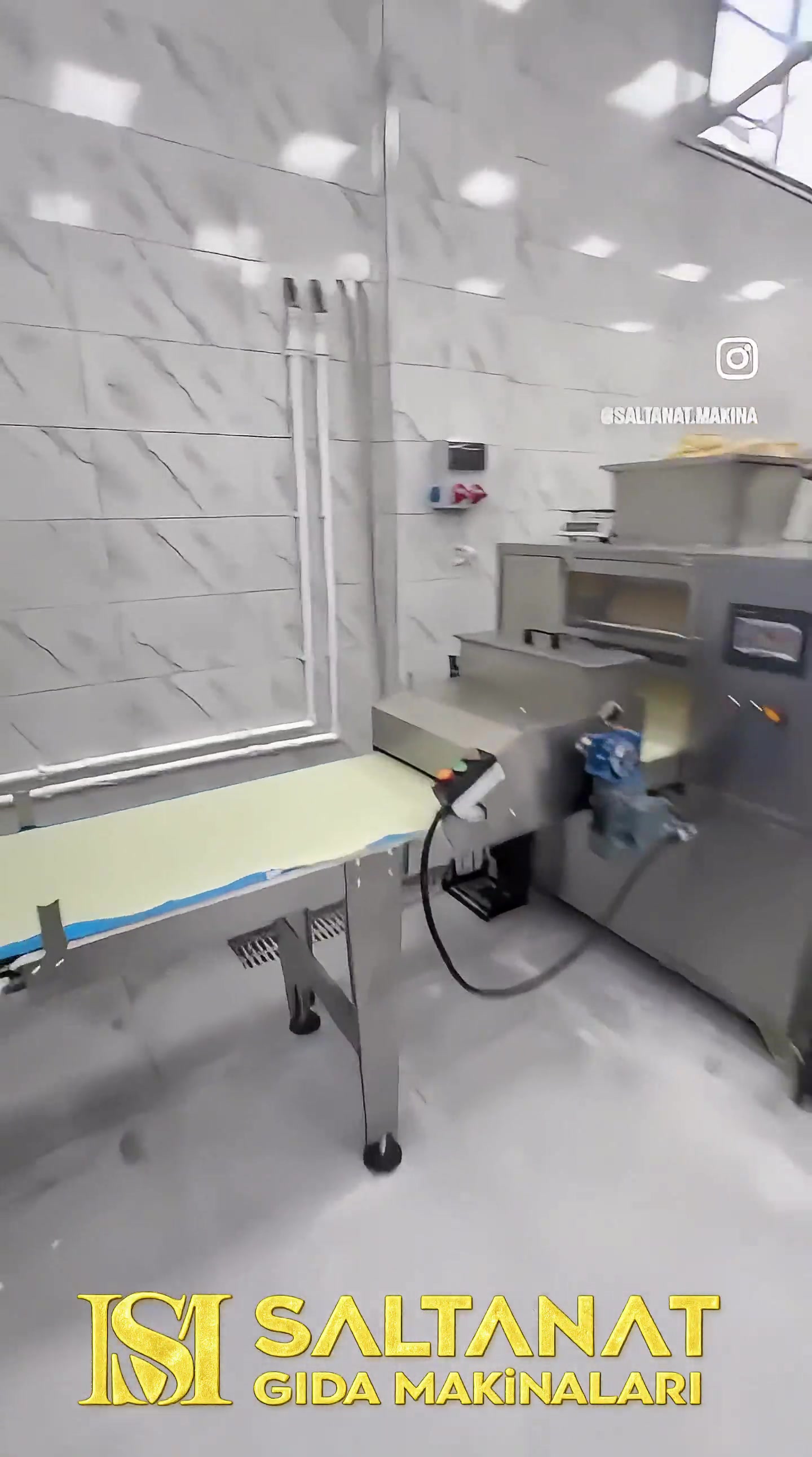 1.5 Metre Su Böreği Üretim Hattı Makinası