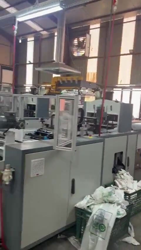 300 Vuruş / Dakika Atlet Poşet Kesim Makinesi