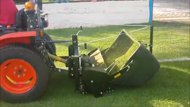 107 Cm Scarifier/Verticut Traktöre Asılır Tip Çim Yüzey Havalandırma Makinesi
