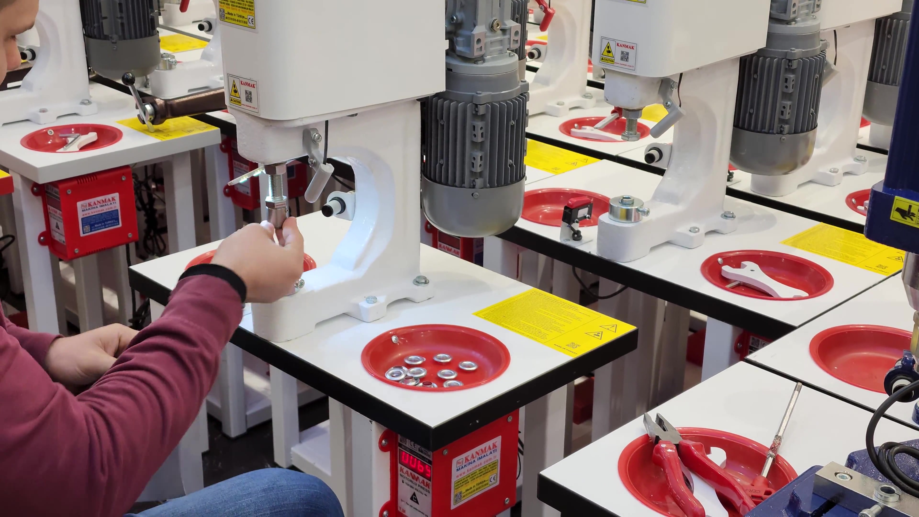 Motorlu Pres Çıt Çıt Makinesi 