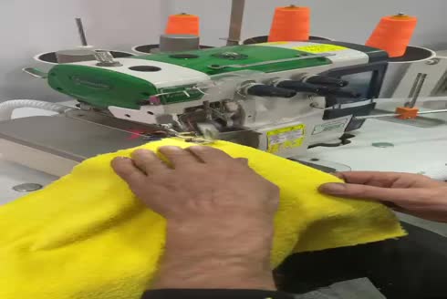 GT900-4UT 3 İplik Overlok Makinası