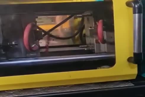 38 Ton 240x240 Enjeksiyon Makinası