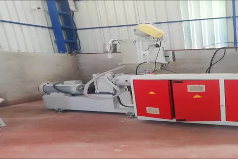 100 m3/Saat Tek Vidalı Boru Ekstruder Makinası