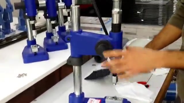 Kollu Darbeli El Presi