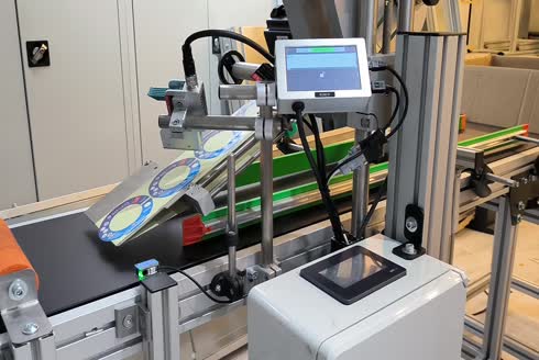 Otomatik Etiketleme Makinaları - Şişe Sarma Ve Tepe Etiketleme Makinası