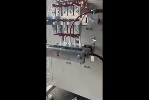 Servo Kontrollü Dikey Dolum Stick Şeker Paketleme Makinası