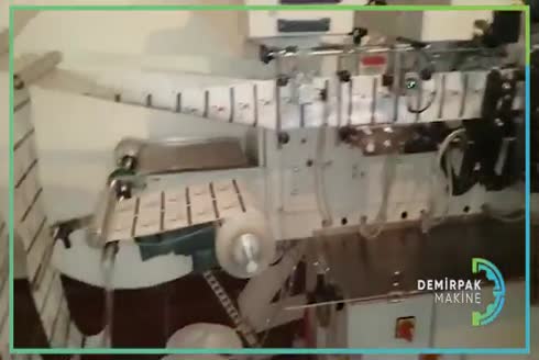 Tekli Islak Mendil Paketleme Makinesi (Kuyruklu)