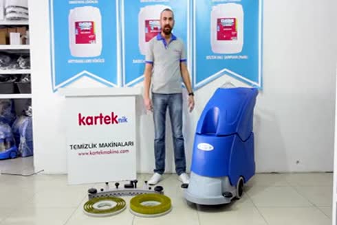 E7501  Elektrikli İticili Zemin Yıkama Makinası 