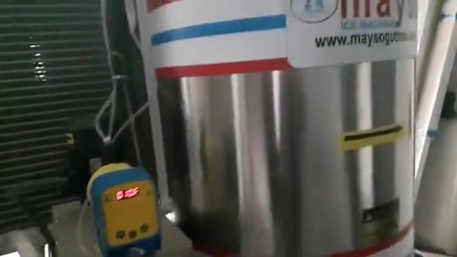 1000 Kg / Gün Tatlı Su Yaprak Buz Makinesi