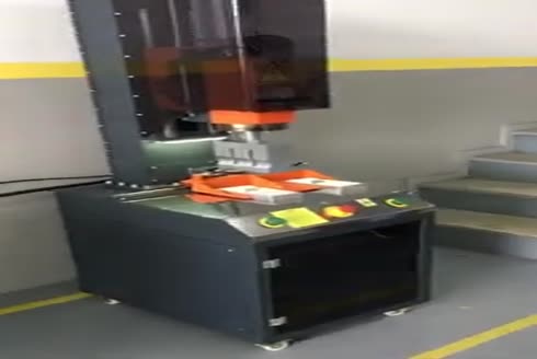 Yarı Otomatik Ultrasonik Plastik Kaynak Makinesı