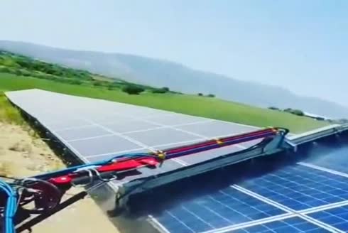 Teleskopik Güneş Paneli Yıkama Ve Temizleme Makinası