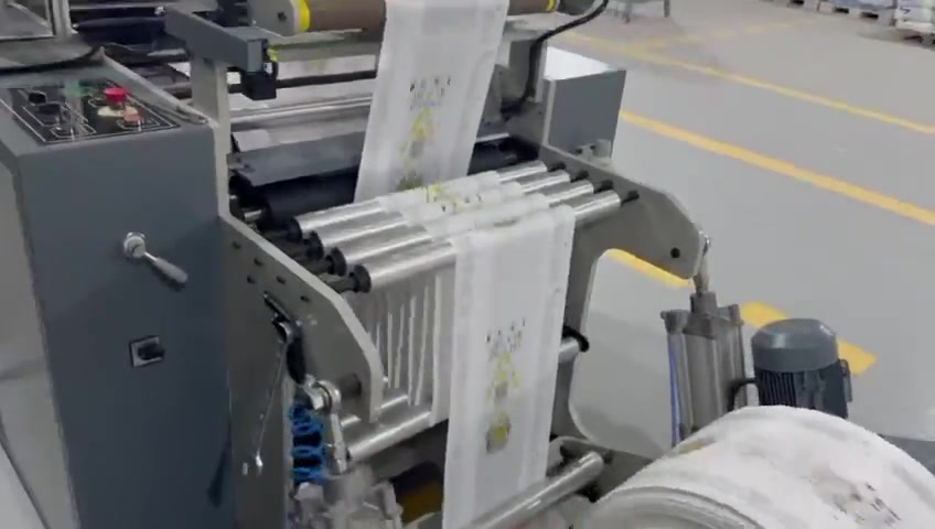 250 Vuruş / Dakika Atlet Poşet Kesim Makinesi