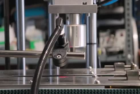 Hız Ayarlı Plastik Kapak Kapatma Makinası