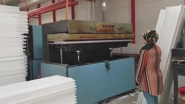 2500 mm ( Pnömatik ) Şekillendirme ve Söve Baskı Makinası