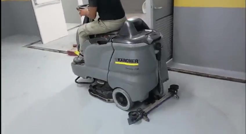 Karcher B 90 R Binicili Endüstriyel Zemin Otomatı