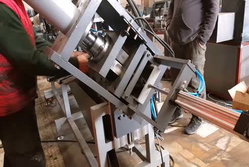 Çit Direk Delik Delme Kesme Makinası