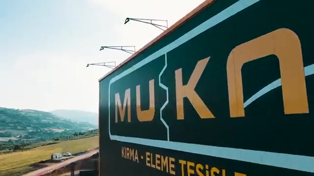 250-300 Kapasiteli Dik Milli Kırıcı